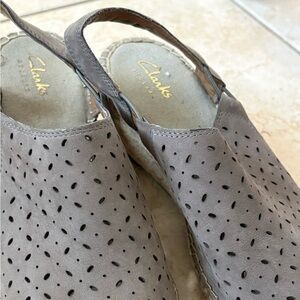 Clarks Women's Gray Slingback Espadrilles